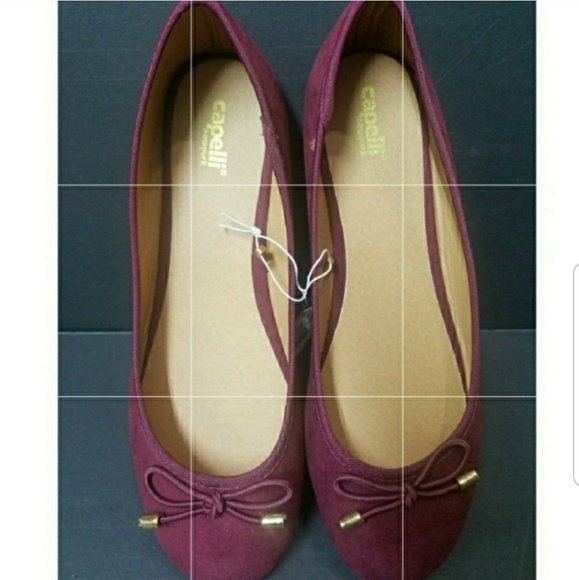 Shoes - Burgundy flat shoes